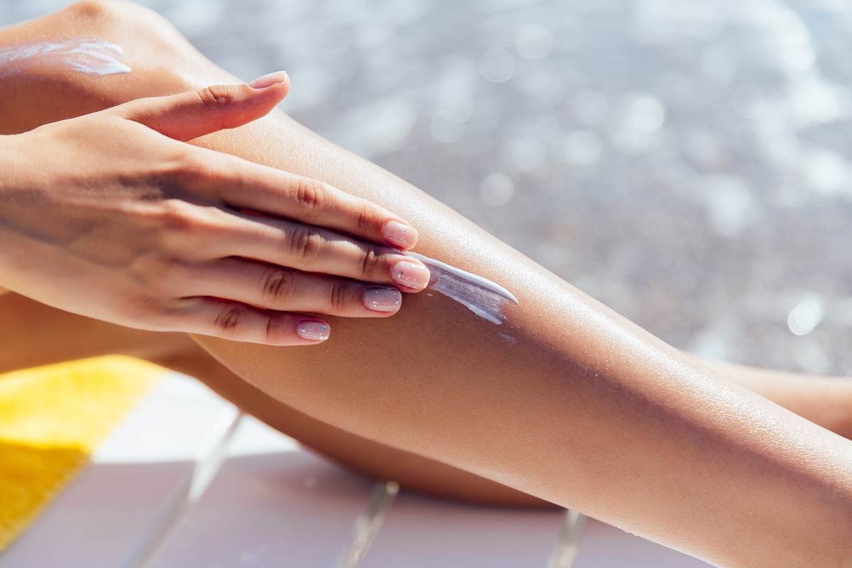  Zaštita kože od štetnih UV zraka je neophodna za sprečavanje preranih znakova starenja. 