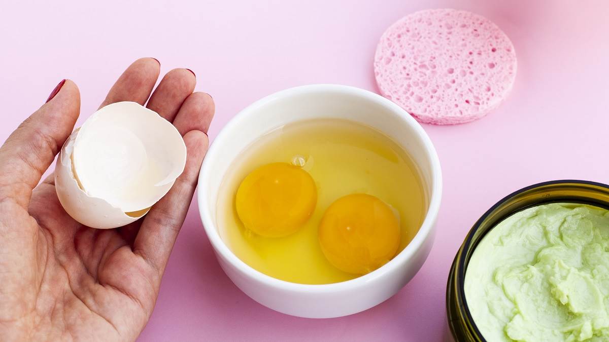  Jaja pospešuju rast kose jer su puna biotina. 