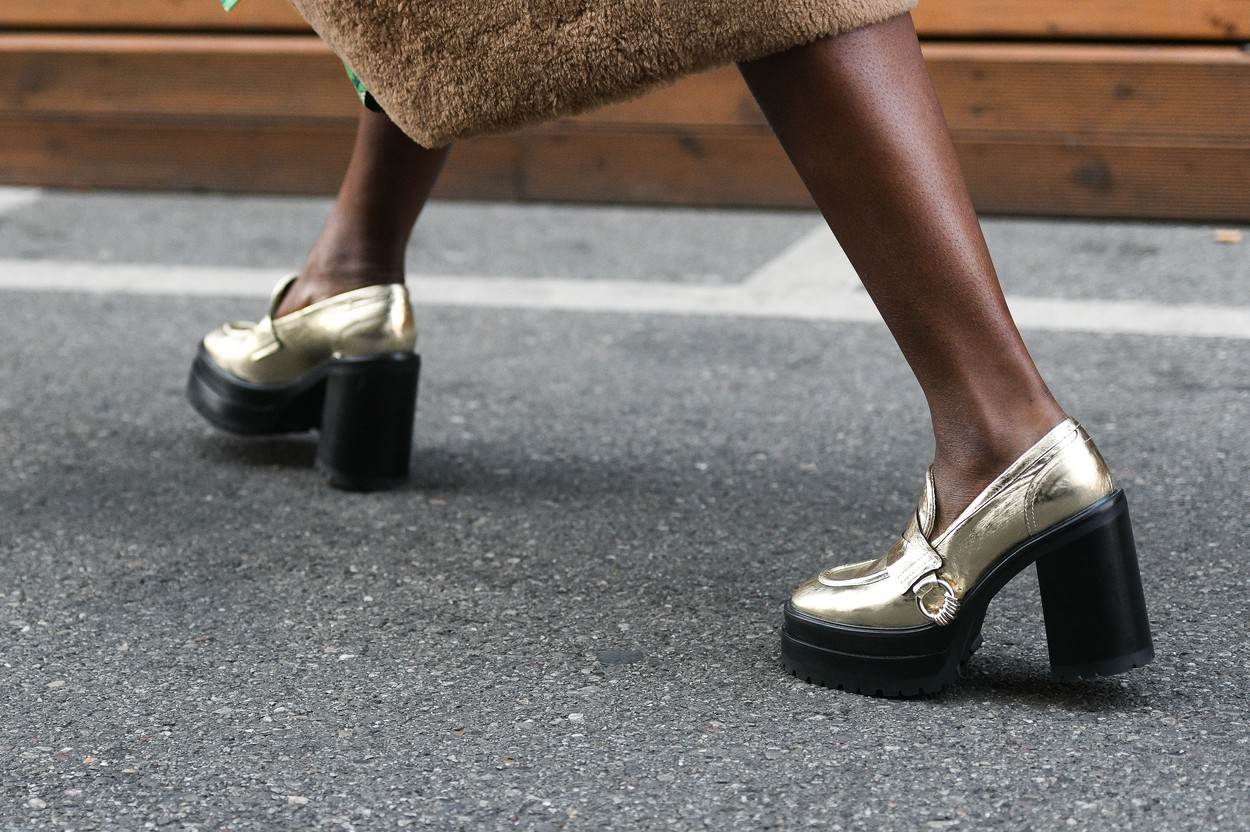  5 ideja kako stilizovanje Mary Jane cipele na proleće 2023 