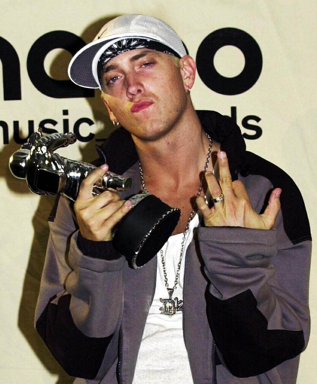 Mašin Gan keli je na ratnoj nozi sa Eminemom. 