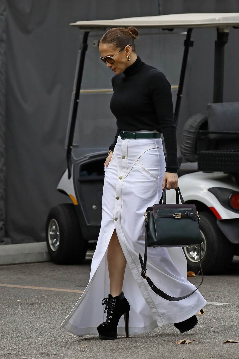  Latino diva Džej Lo rado nosi maksi suknje 