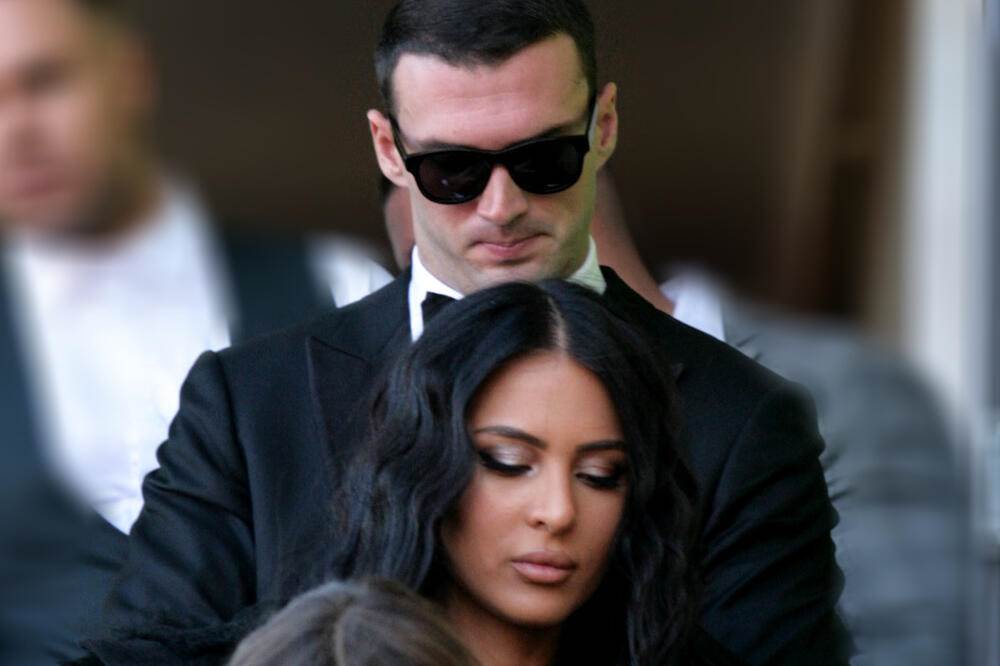  Anastasija Ražnatović je rekla da su je mediji mnogo pritiskali oko venčanja sa Đorđem Kuljićem. 