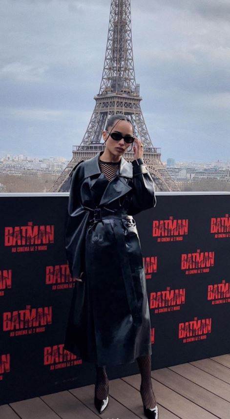  Zore Kravic u Parizu na premijeri Betmena u YSL mantilu 
