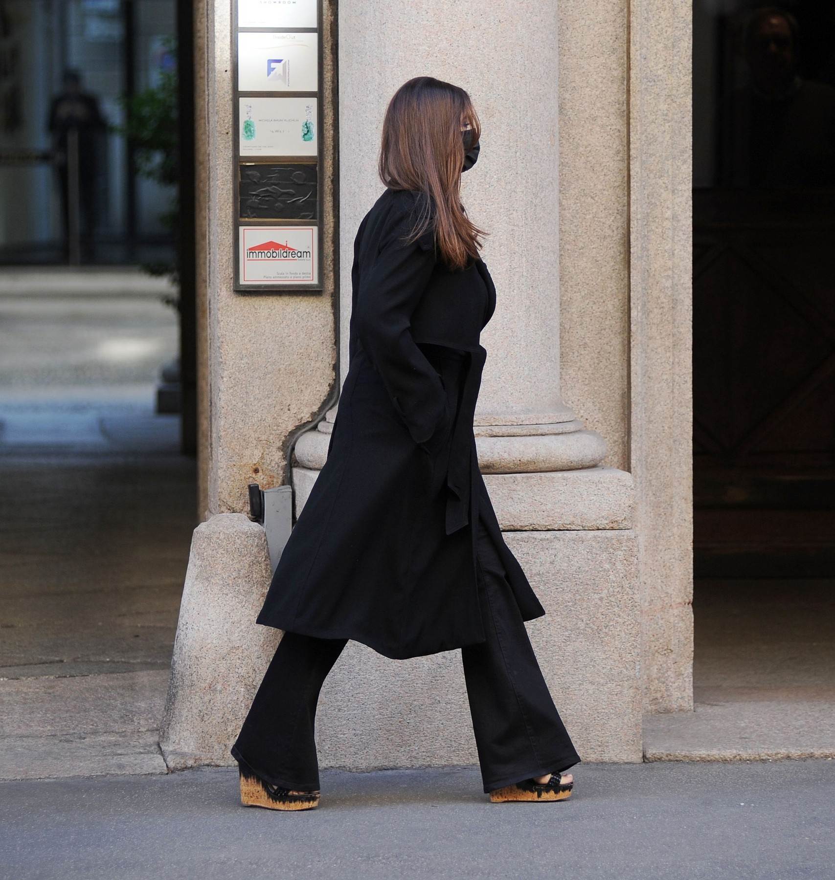  Monika Beluči najviše nosi crnu boju. 