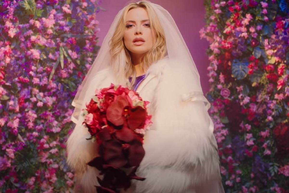 milica je novi album posvetila deki milica je novi album posvetila deki