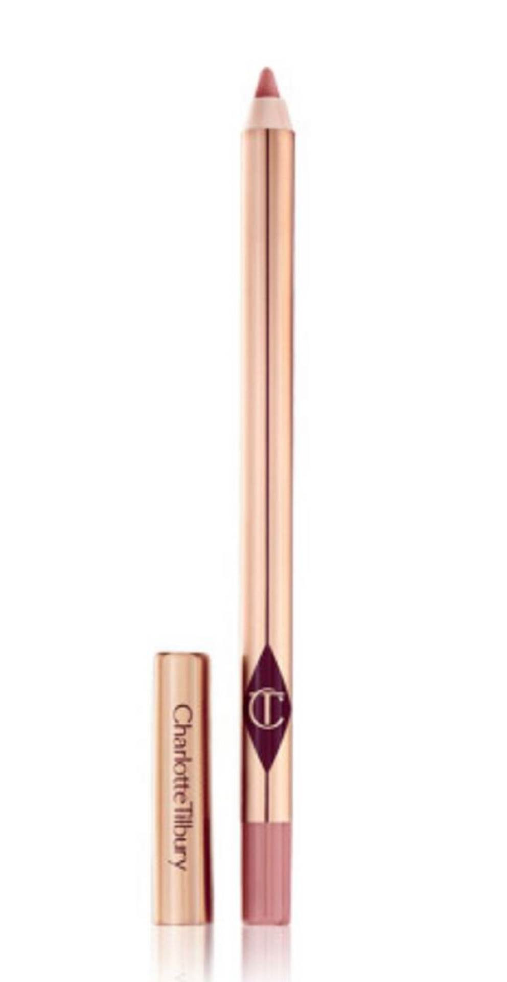 Charlotte Tilbury olovka za usne za svetliji ton kože. Charlotte Tilbury olovka za usne za svetliji ton kože.