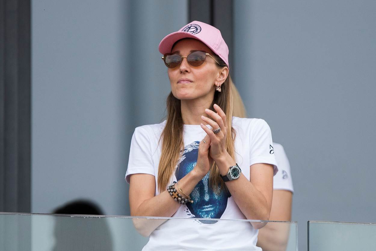  Mnogi ne znaju da Jelena Đoković, supruga tenisera Novaka Đokovića, ima mlađu sestru Mariju Ristić. 