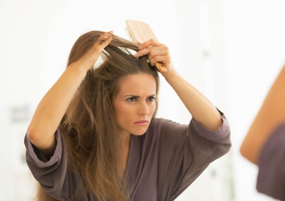 Postoji nekoliko jednostavnih načina kako prepoznati gubitak kose. 