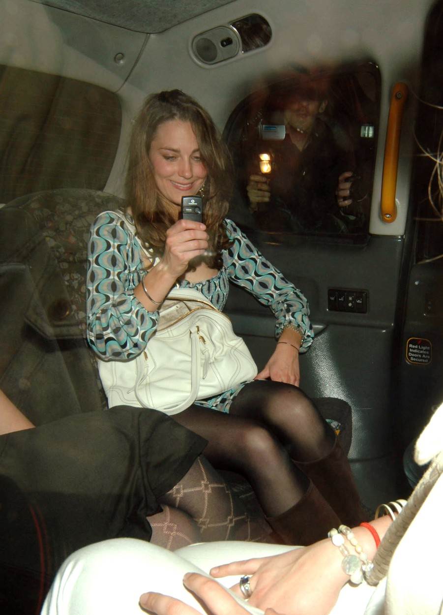  Kejt Midlton uslikana je u prošlosti kada je pijana izlazila iz kluba. 