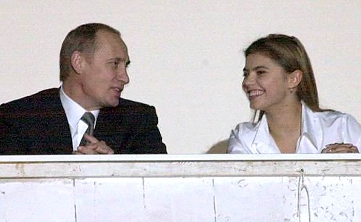  Putinova ljubavnica šokirala novim plastičnim licem 