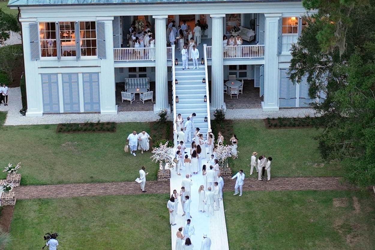  Na venčanju Bena Afleka i Dženifer Lopez svi gosti su bili u belom. 
