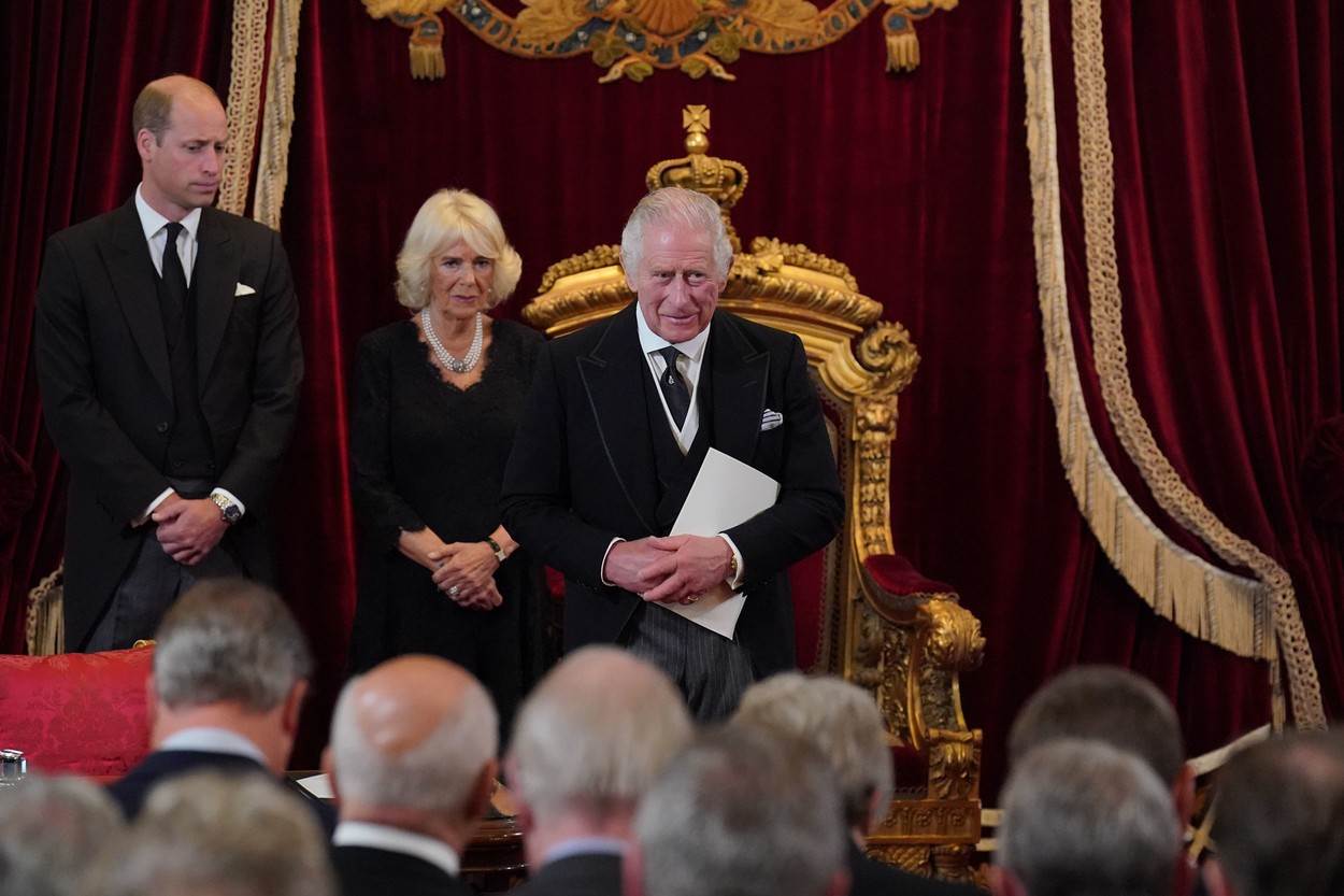  Princ Čarls nosiće dragulje kraljice Elizabete. 