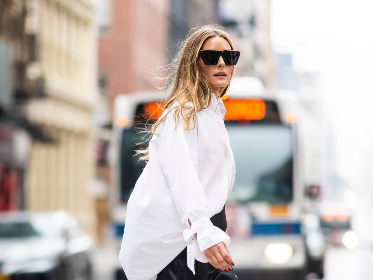  Street style zvezde su nas oduševile na Njujorškoj nedelji mode izborom kožnih suknji za jesen 2022. 
