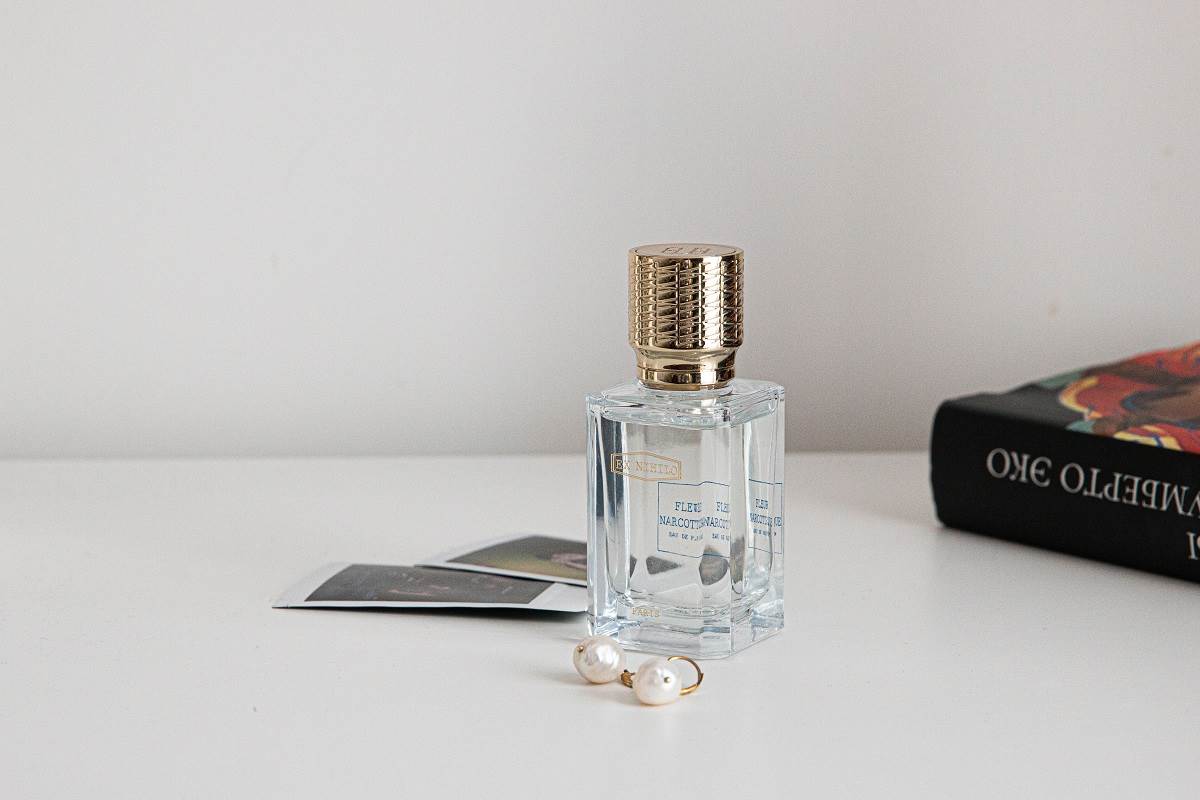  Ovaj Zara parfem je jedan od mirisa za koji kažu da je povoljna kopija Tom Ford mirisa. 
