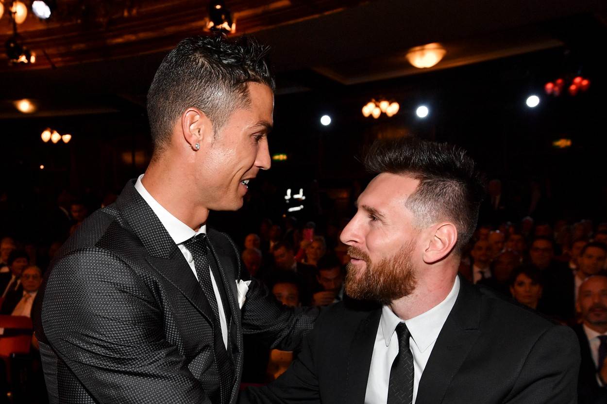  Kristijano Ronaldo i Lionel Mesi pozirali su zajedno u kampanji za modnu kuću Luj Viton. 