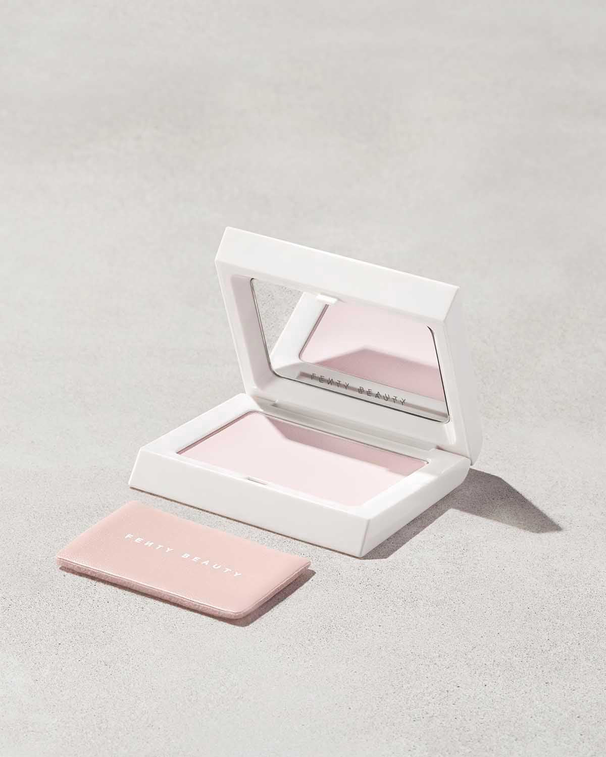 Fenty Beauty By Rihanna Invisimatte Blotting Powder. Fenty Beauty By Rihanna Invisimatte Blotting Powder.