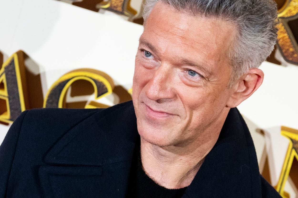 Vensan Kasel pojavio se na premijeri svog filma bez Tine. Vensan Kasel pojavio se na premijeri svog filma bez Tine.
