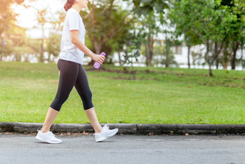  Uz hodanje, dodajte vežbe snage u svoju rutinu kako bi rezultat bio što bolji. 