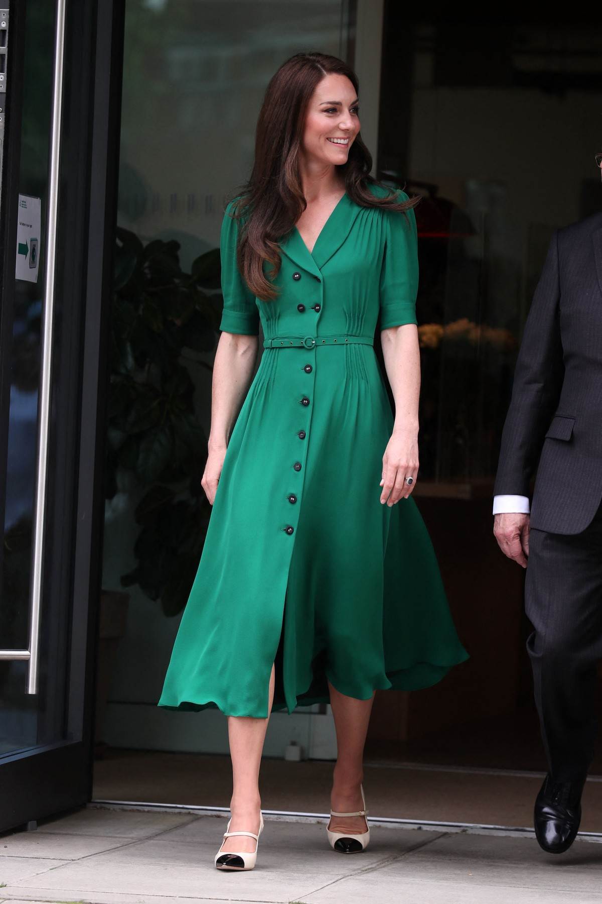  Kejt Midlton u zelenoj haljini i cipelama inspirisane Koko Šanel dizajnom. 