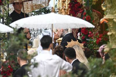 Kortni Kardašijan se udala treći put i to u Portofinu, a fotografije sa ceremonije preplavile su mreže. 