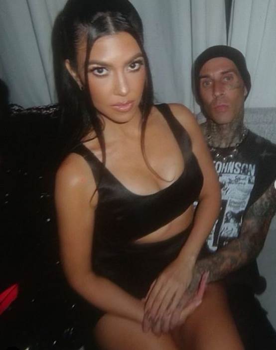 Travis Barker dizajnirao verenički prsten za Kortni Kardašijan