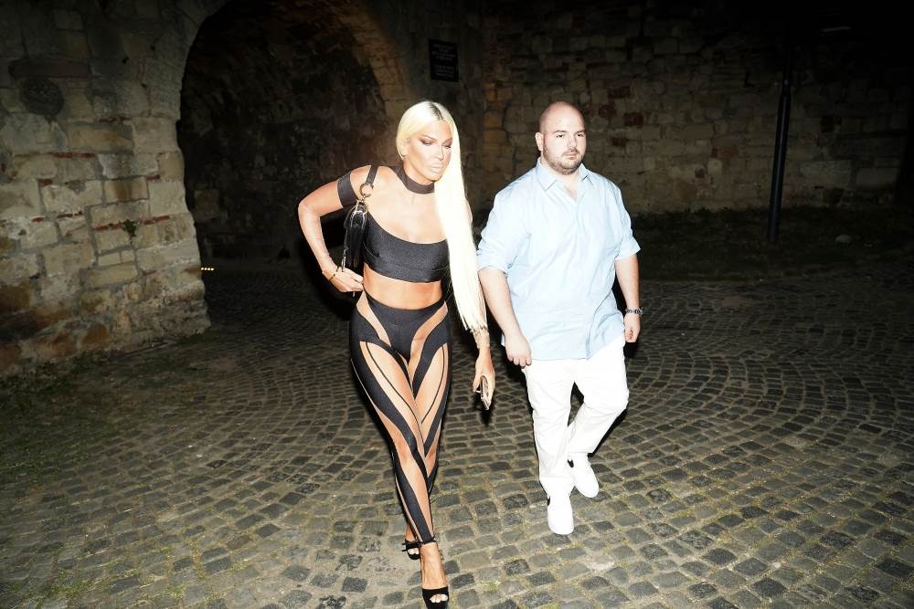 Jelena Karleuša u provokativnoj haljini