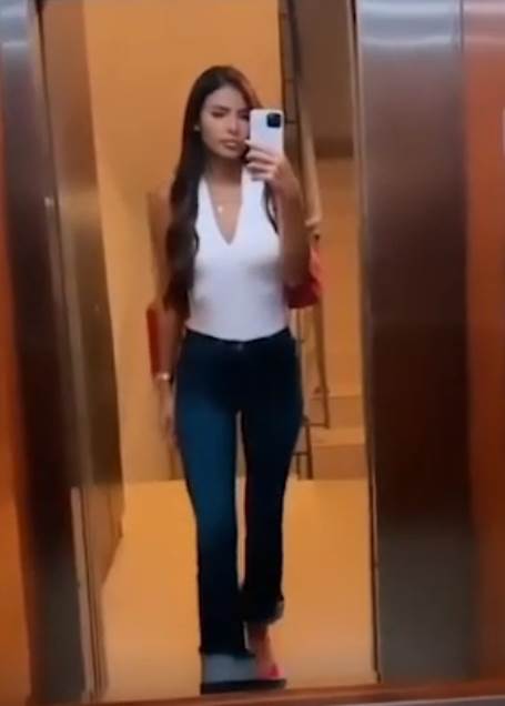 Anastasija Ražnatović u hit farmerkama sezone