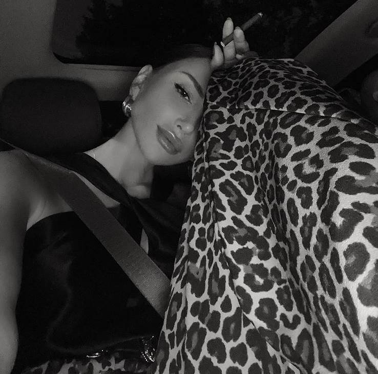 Emina Jahović u leopard košulji