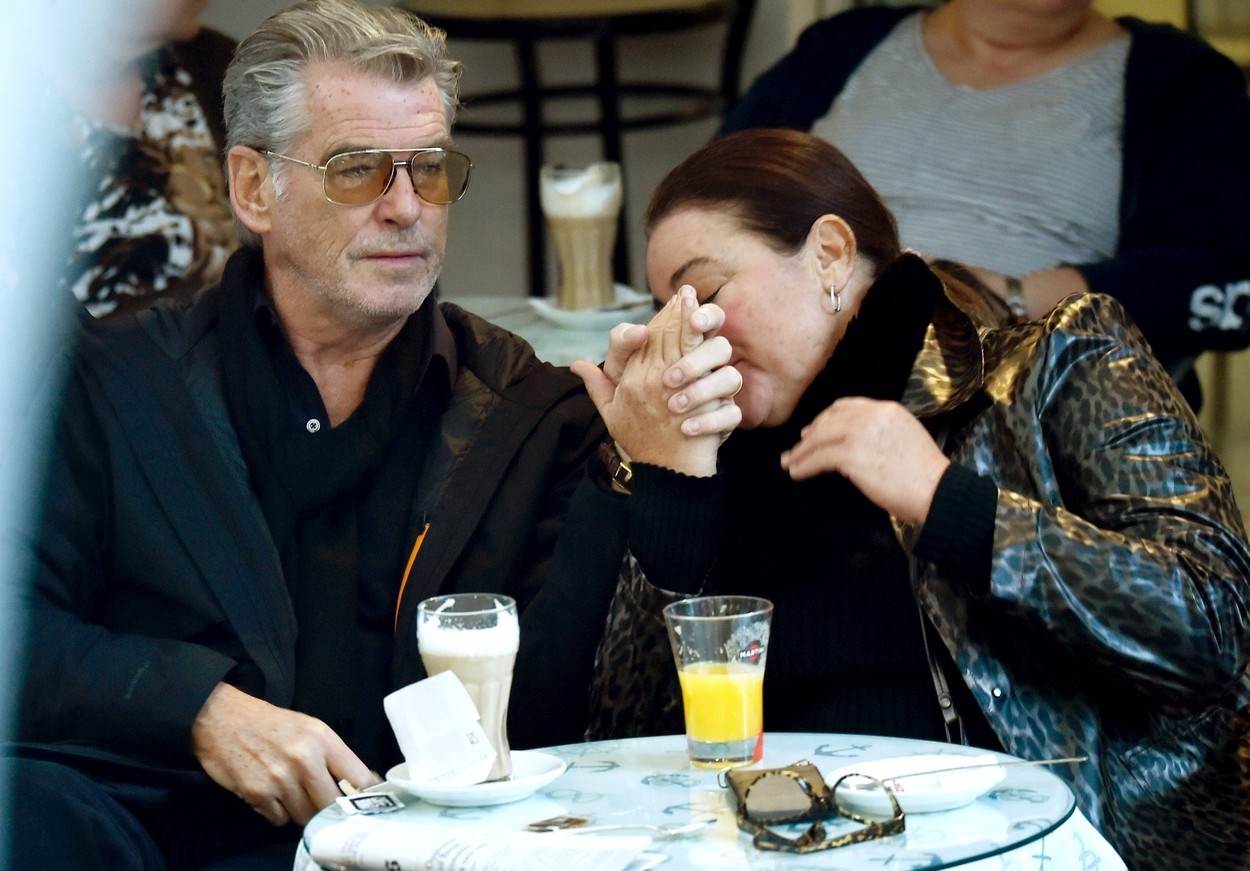 Ugostitelji ne vole naročito Pirsa Brosnana