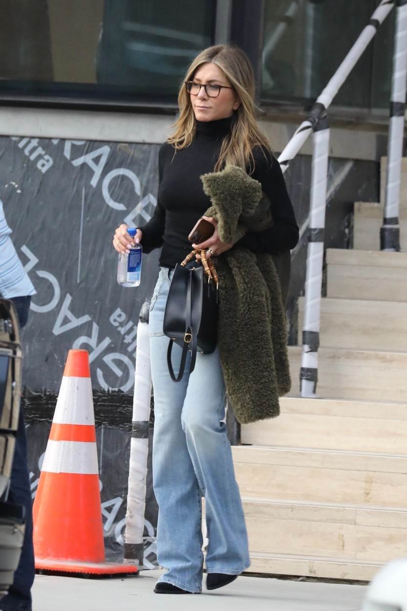 dzenifer aniston