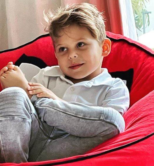 Enrike Iglesijas ne želi očeve pare