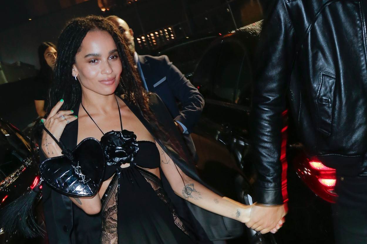 Zoe Kravitz u YSL mantilu