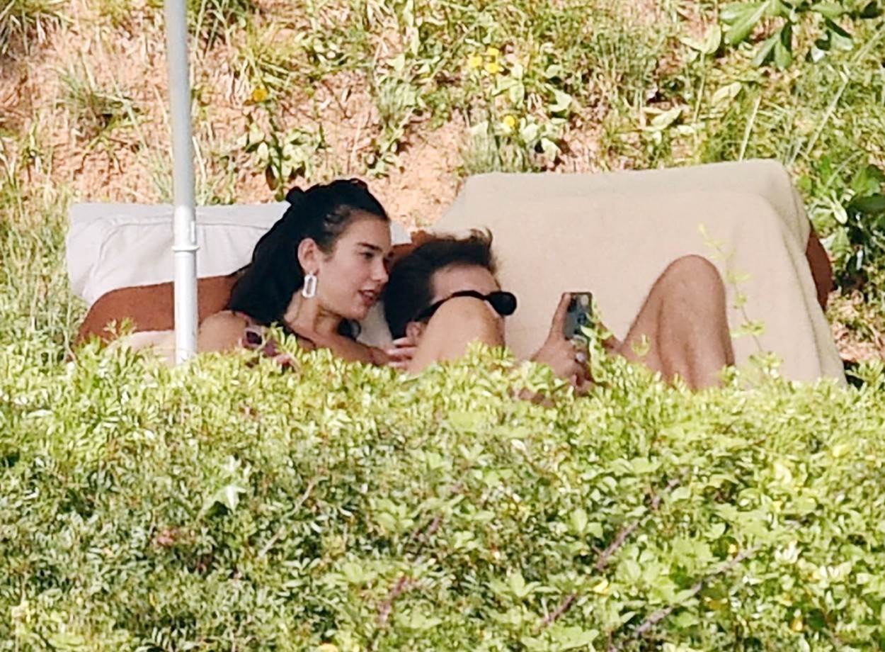 Dua Lipa