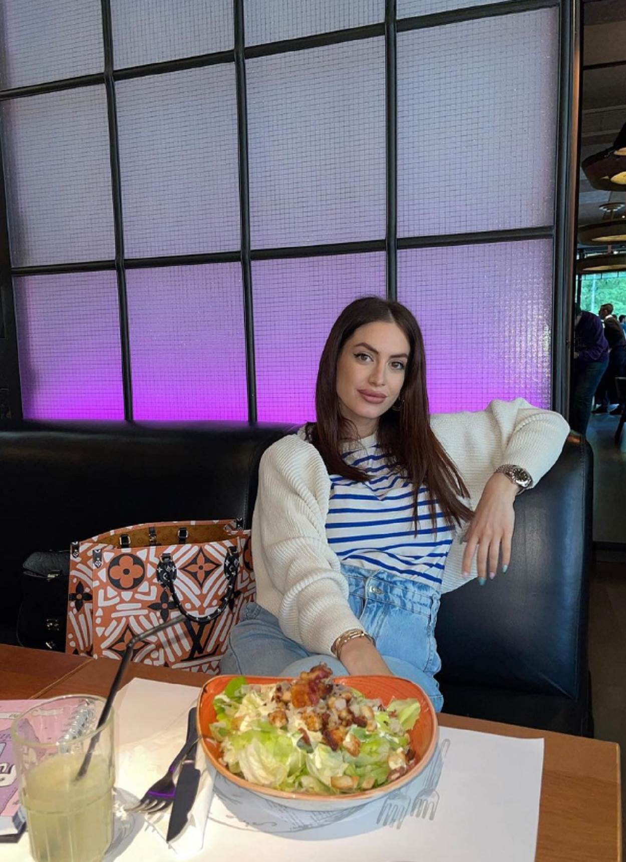 ena luna.PNG