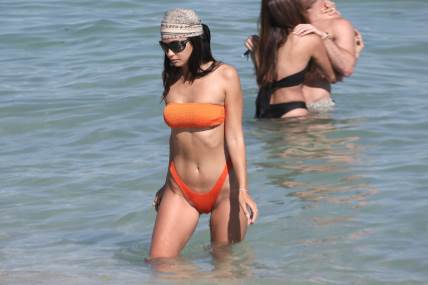 Ambra Gutijerez privlačila je pažnju na plaži u Majamiju.