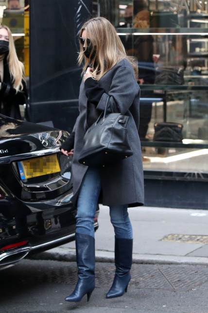 Modni znalci glasaju da bi bilo sjajno da se Kejt Midlton ugleda na izbor obuće Kejt Mos, kada su u pitanju čizme.