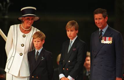 Princeza Dajana sa sinovima i bivšim suprugom kraljem Čarlsom.