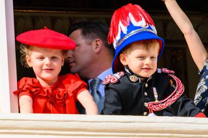 Deca princeze Šarlin od Monaka imali bi srećnije detinjstvo van zemlje.