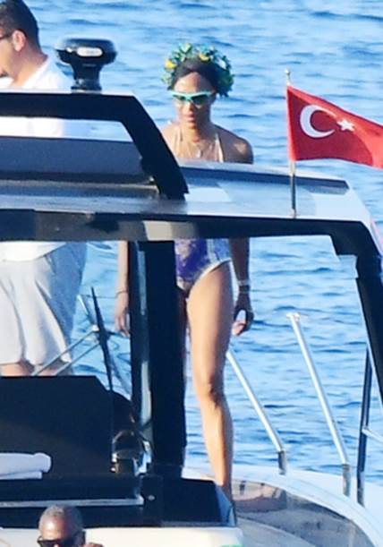 Naomi Kemben na odmoru u Turskoj