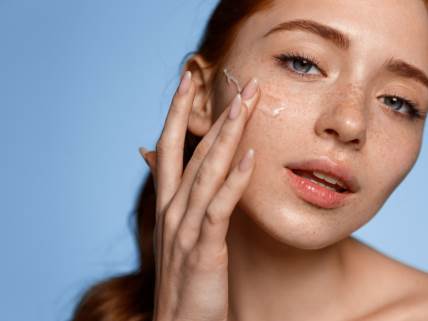 6 krema za masnu kožu lica koje hidriraju, a ne zapušavaju pore