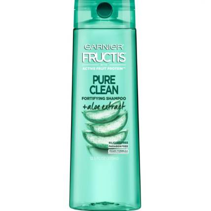Garnier Fructis Pure Clean Shampoo je jeftin šampon bez parabena.