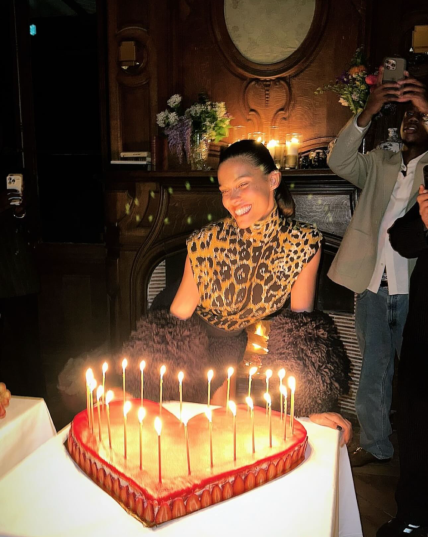 Tina Kunaki proslavila je 27. rođendan.