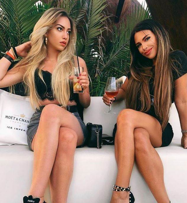 KAO DA SU SESTRE: Kajina ćerka ima 18 godina i izrasla je u takvu lepoticu da joj ni Madonin sin nije odoleo!