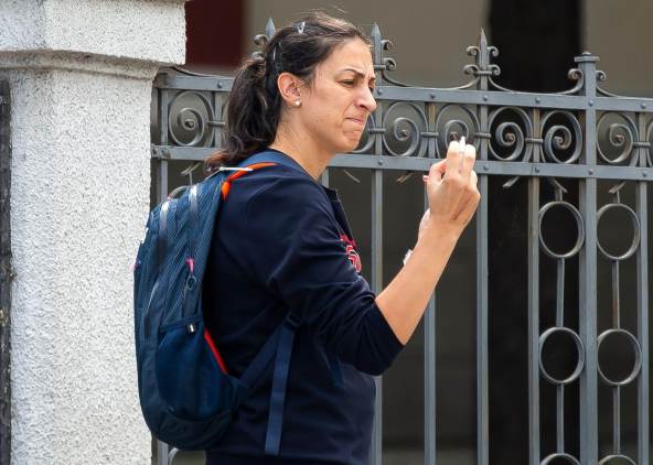 jelena bruks kosarkom se bavi od seste godine