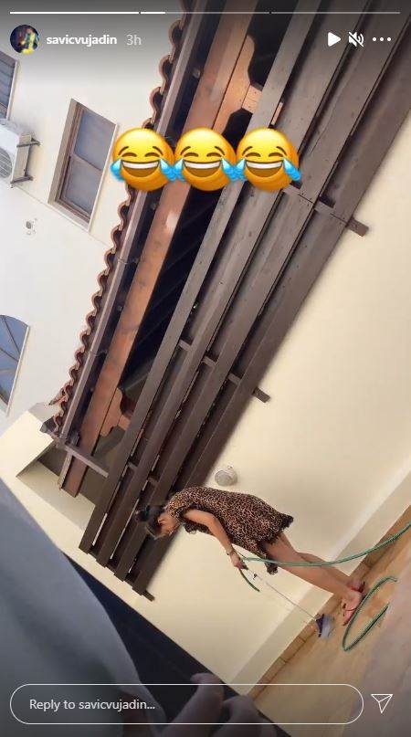vujadin se nasalio sa trudnom mirkom