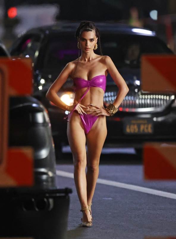 emili ratajkovski