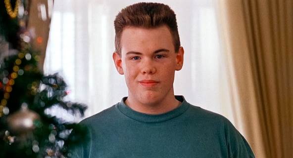 Devin Retraj optužen da je svoju devojku davio i udarao.
