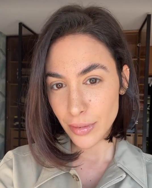 Dunja Jovanić isprobala je trend lažnih pegica na svom licu.