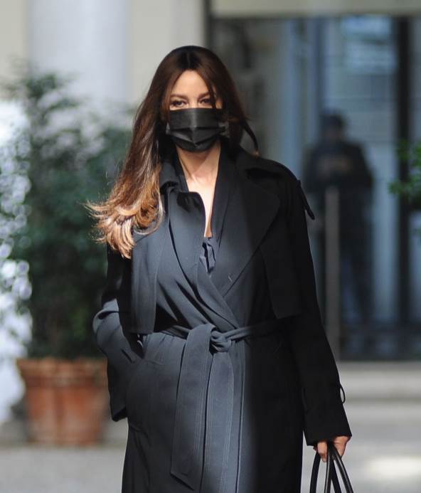 Monika Beluči neguje klasičan stil, a od crne boje ne odustaje godinama.