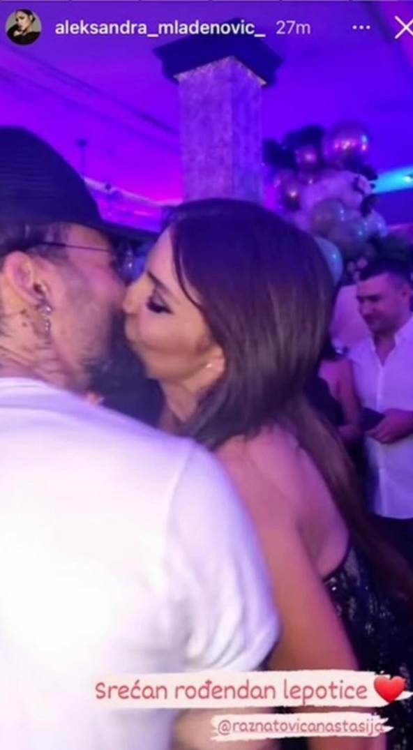 Anastasija Ražnatović nije krila emocije prema dečku.